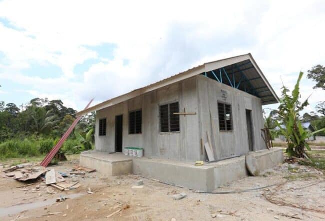 Selepas dihanyut banjir, Ebby Yus bangkit bina rumah baru