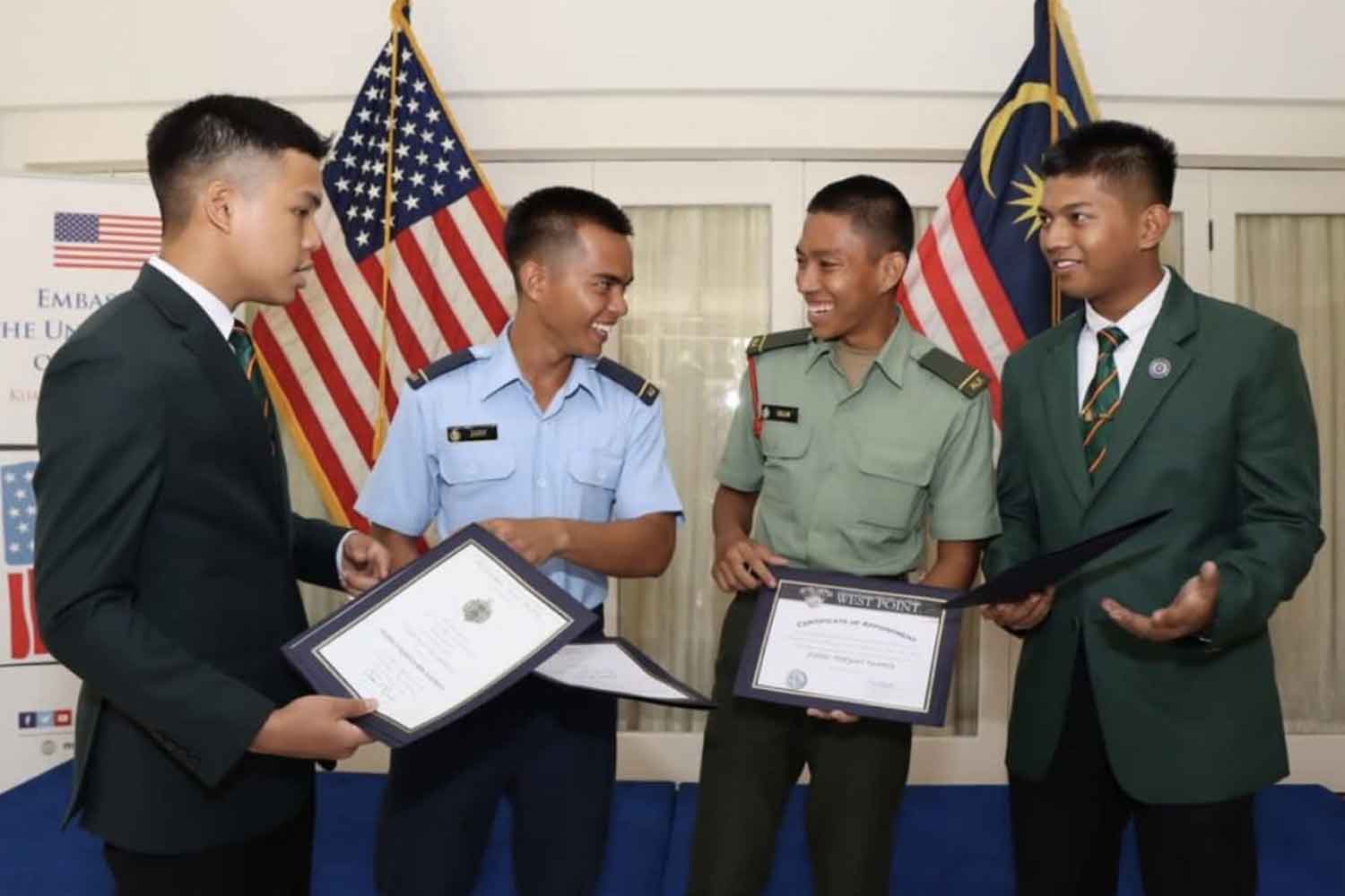 4 remaja dari Malaysia diterima masuk ke Akademi Tentera Amerika yang berprestij