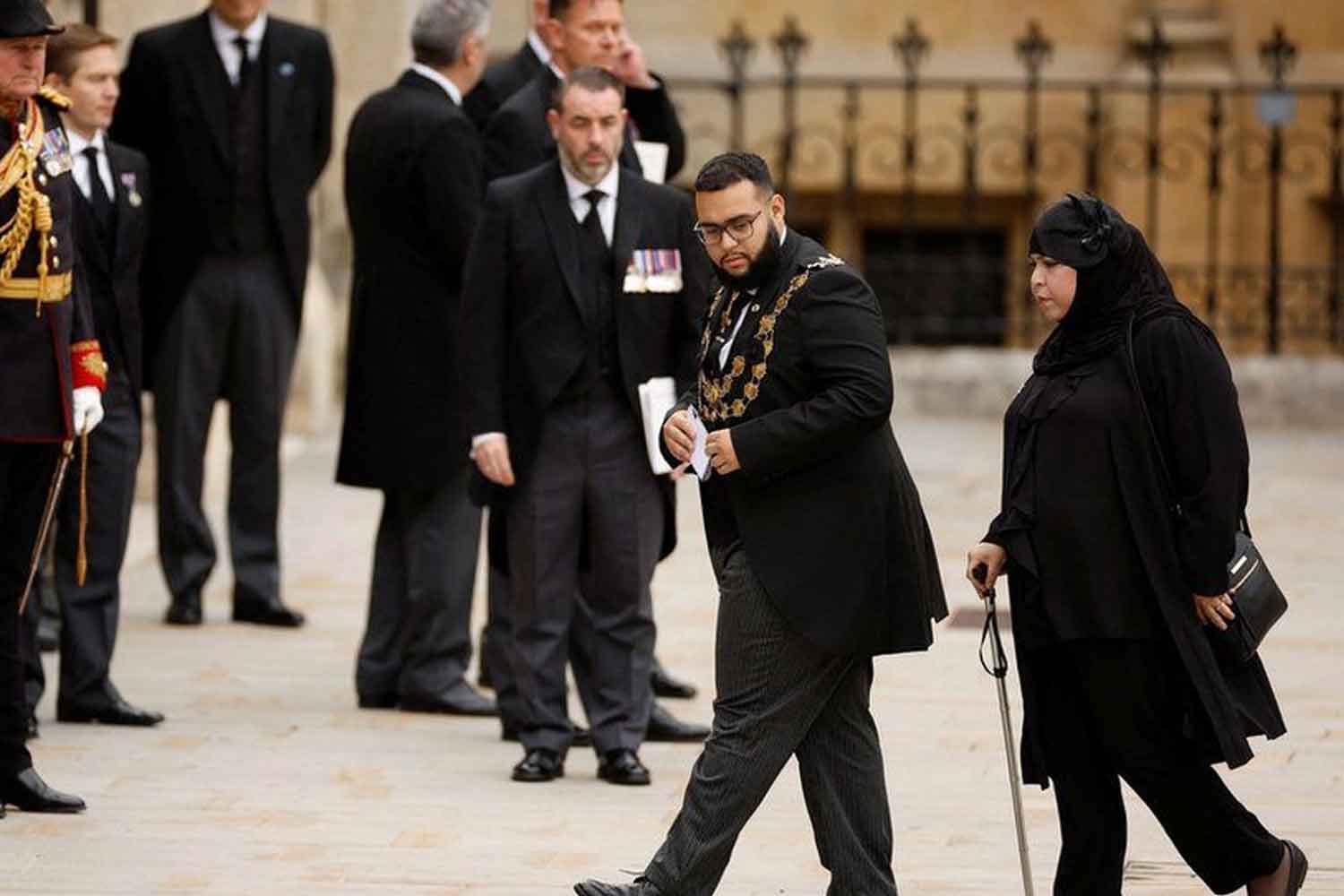 Disangka menyamar sebagai Datuk Bandar, rupanya pemuda muslim ini merupakan VVIP di London